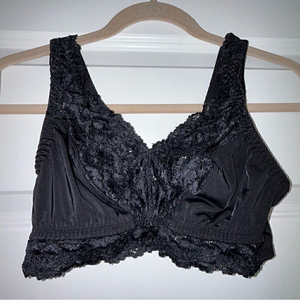 Breezies Wireless Lace Bralette Bra
